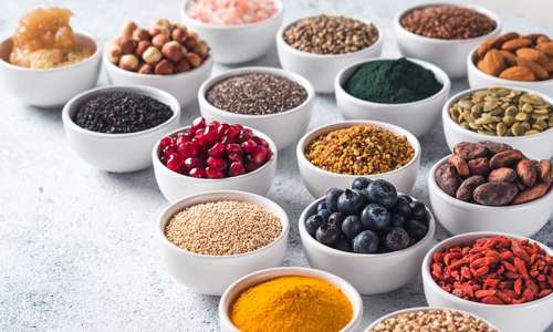 Los 10 mejores superalimentos que no deben faltar en tu cocina