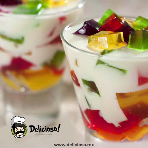 Gelatina de Mosaico Cremosa de Tres Leches