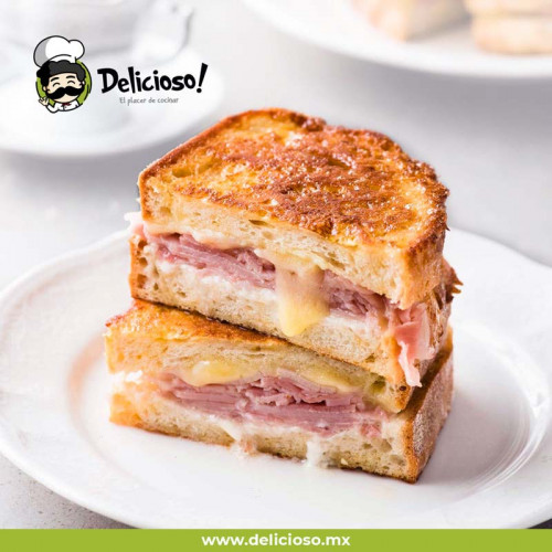 Sándwich Montecristo: Jamón, Queso y Capeado Dulce