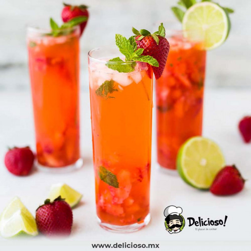 Agua de Fresa con Limón: Dulce y Ácida